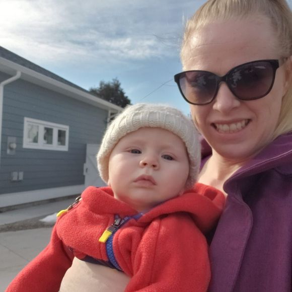 Meet your Posher, Carol - Picture 1 of 1